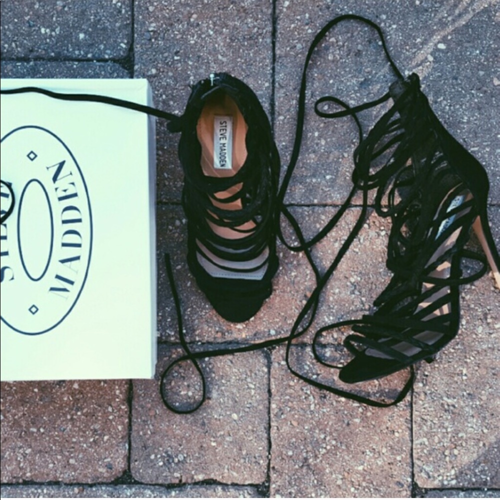 Steve Madden Black Lace Up Heels